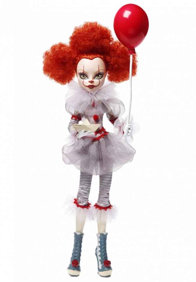 Новые по персонажам Стивена Кинга,  коллекционные куклы монстерхай. 